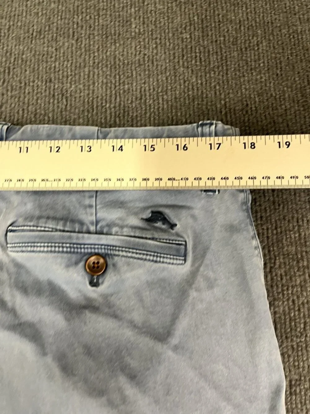 Tommy Bahama button zip